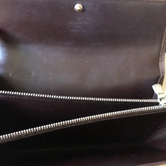 Louis Vuitton Epi Noe Sarah Wallet - Picture 7 of 8